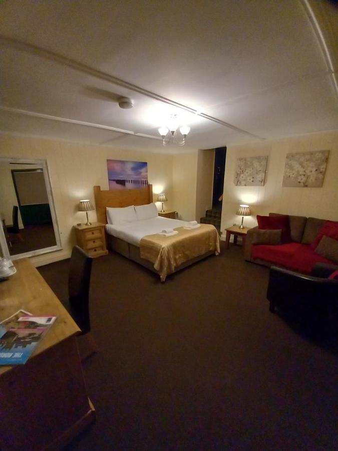 No1 Hotel วูเลอร์ ภายนอก รูปภาพ